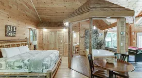 2 Person Jacuzzi Spa w Creekside Firepit - Image 2