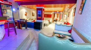 Hotel Cosmos - Image 2