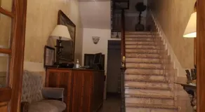 Hostal Plaza - Image 3