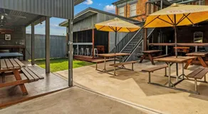 Kellys Top Pub - Image 4