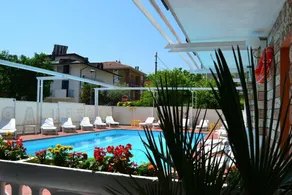 Hotel Apis - Image 2