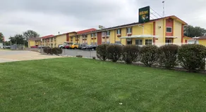 Midtown Inn - Image 2