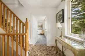 Luxury Cheshire Farmhouse Sleeps 12+ - Image 4