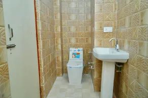 Narayan Homestay & Guest House - Image 3