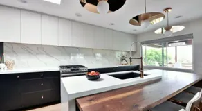 Luxury Cardiff by-the-Sea Ocean View Penthouse - Image 3