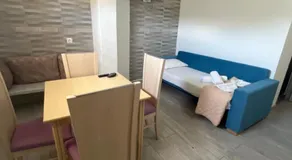 Leon Lux Apartment - Image 3