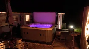Hot Tub Hideaway - Image 2