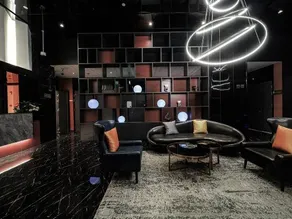 Pursue waves e-sports Hotel (Pujiang) - Image 3