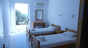 Marianthi Studios & Apartments - Image 2