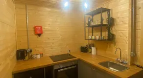 Executive Pod and Jacuzzi - Image 3