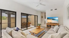Perfectly located Noosa Hill Oasis w private pool - Image 3