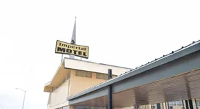 Imperial Motel - Image 3