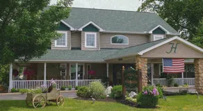 Hearthstone Inn & Suites - Image 3