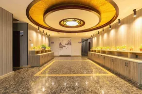 Ganshang Hotel (Wanyilu Branch) - Image 2