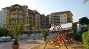 Joya Park Apartments - Image 3