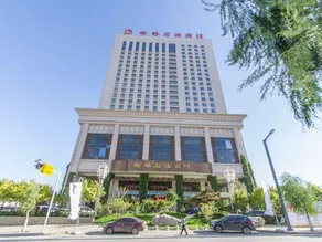 Petroleum Hotel - Image 4