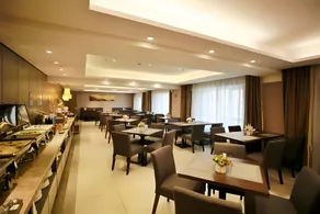 Home Inn Plus Shenyang Shenbei University Huaqiang Plaza - Image 5