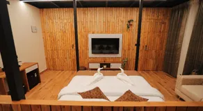HoneyStone Resort - Image 3