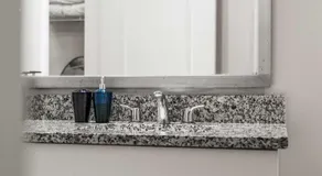 Virelli Apartments Upscale King Suite in the Heart of Orlando w Pool - Image 3