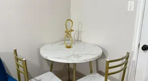 Cozy Comfort Stay Moncton - 2 Bedrooms with Kitchen and Parking - Image 3