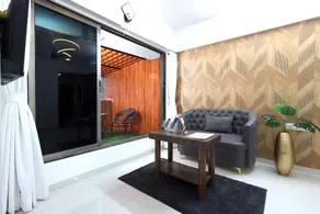 Airport Stopover | Comfy 1BHK in MIDC Andheri East - Image 5