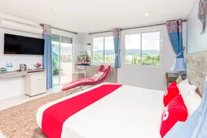 De42 Hotel - Image 3