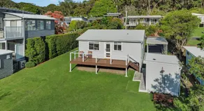 Charm, Hyams Beach, Jervis Bay - Image 4