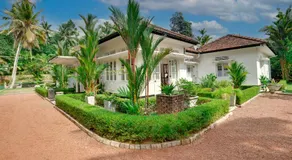 Village Headman's Bungalow - Image 2
