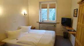 Hotel Kapelle Bed & Breakfast - Image 2