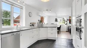 Four-Bedroom Holiday Home In Juelsminde - Image 2