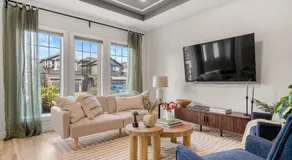 West Edmonton Family Retreat with Hot Tub & Garage - Image 2