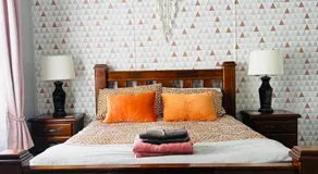 The Lazy Frog Cottage - Image 2