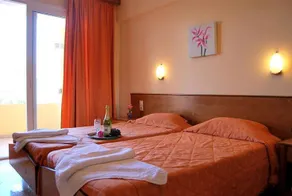 Louisa Hotel Apartments - Image 5