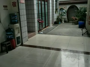 Youyun Business Hotel - Image 3