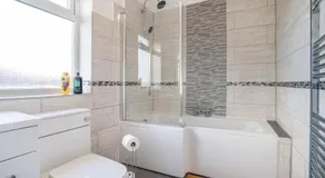 Stylish 3 Bed House-Free Parking - by Holiday Homes - Image 2