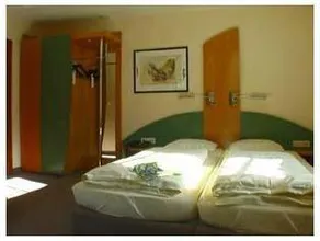 Logis Gourmet & Relax Wellness Hotel De La Sure - Image 2
