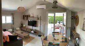 Chalet tout équipé, terrasse - Image 2