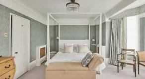 Coastal Manor Retreat - Image 2
