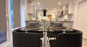 Comfortable 3 bed house in central location, Stevenage - Image 2