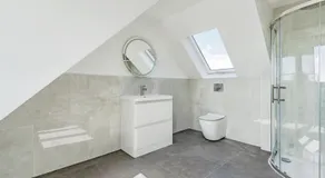 1 Orchard Farm Cottages Sleeps 10, Open plan Kitchen & Large Garden - Image 2