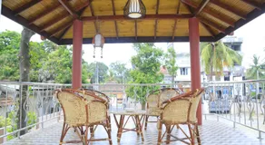 Golden Star Guest House - Image 2
