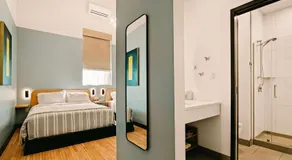 Violet Inn, Lounge & Spa - Image 4