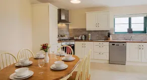 Oakwell holiday village - Image 3