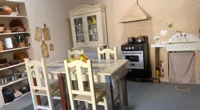 Refugio Caro Cox - Image 3