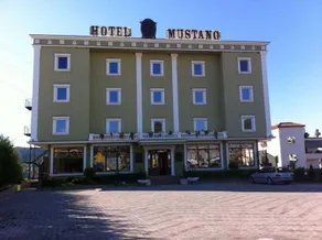 Hotel Mustang - Image 4