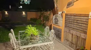 Dos habitaciónes independientes con baño privado en casa familiar - Image 3