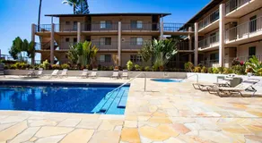 Appartement en copropriété avec piscine, barbecue et jacuzzi | Vue sur l'eau - Image 3