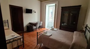 Asmundo Palace Suites & Spa - Image 2
