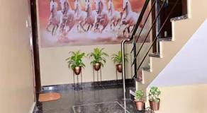 Ideal Home stay - Image 3