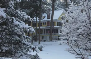 Brookview Manor Inn - Image 3